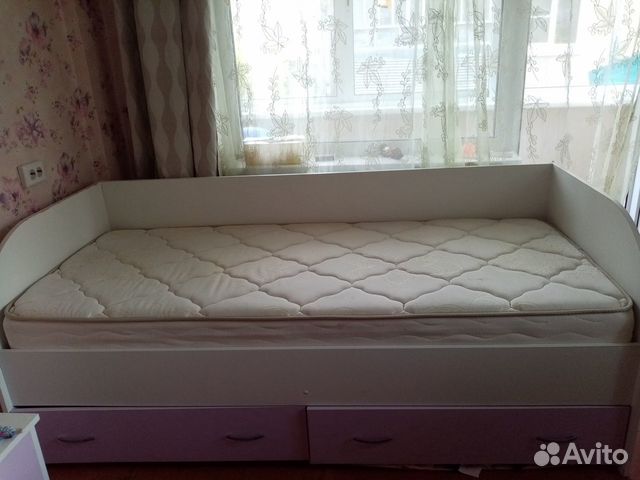 Кровать детская с матрацем