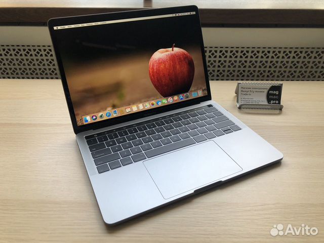 MacBook Pro 13 2017 (8/256Gb/i5 3.1) Touch Bar