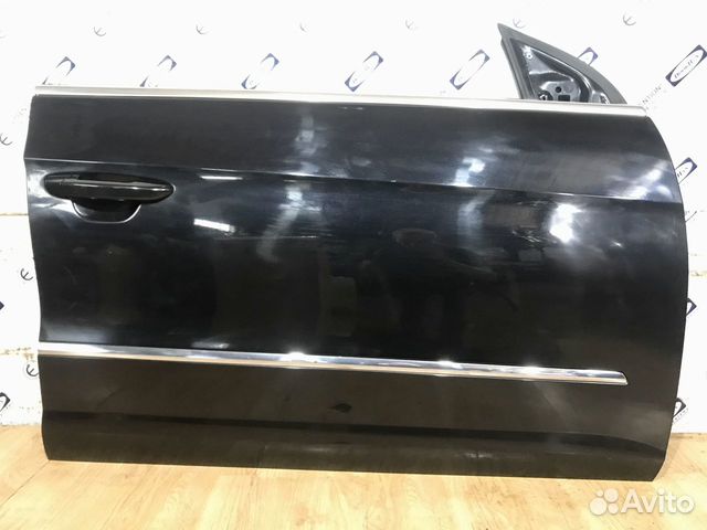 Дверь передняя правая черная VW Passat CC 1 Дверь передняя правая черная VW Passat CC 1