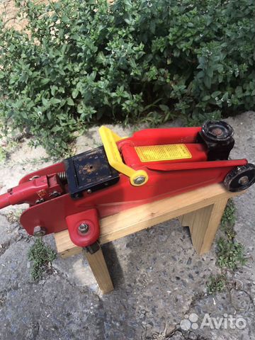 Домкрат Домкрат