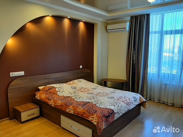 

1-к. квартира, 53 м², 4/10 эт.