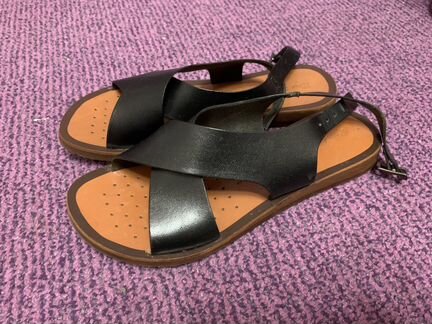 Кожаные босоножки Rose Corvina 38 размера