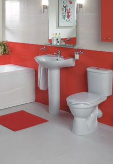 Раковина в ванную с пьедисталом и смесителем