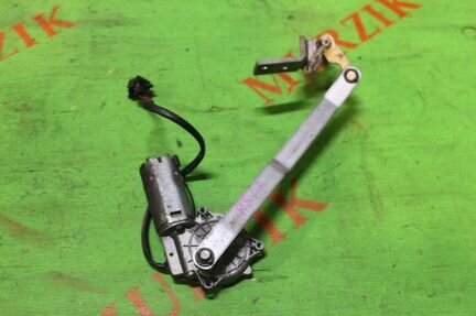 Механизм стеклоочистителя задний левый Mercedes