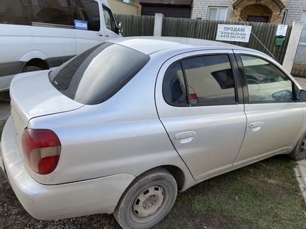 Toyota Platz 1.0 AT, 2000, 260 000 км