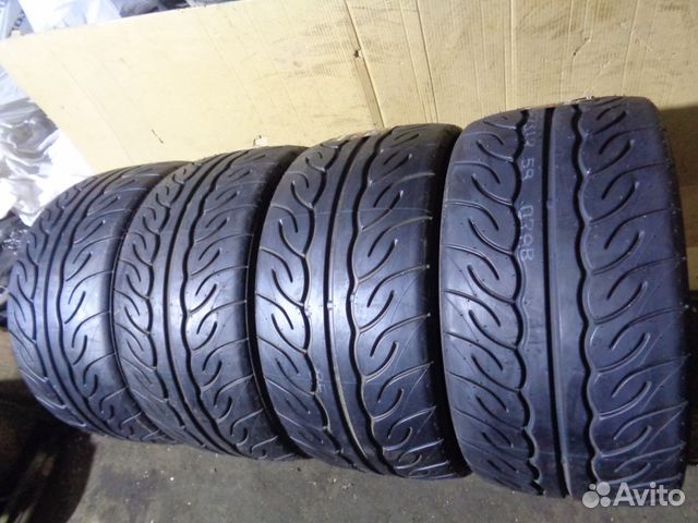 Yokohama ADVAN Neova AD08R 265/35 R18