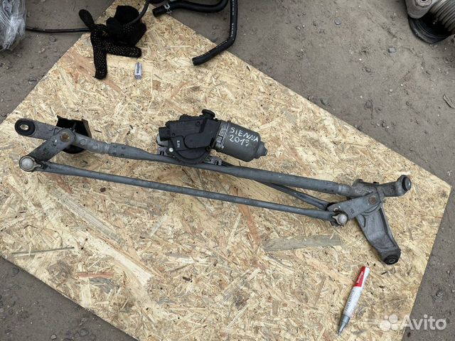 Трапеция дворников Toyota Sienna III 2015