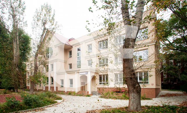 Продам здание, 2272 м²