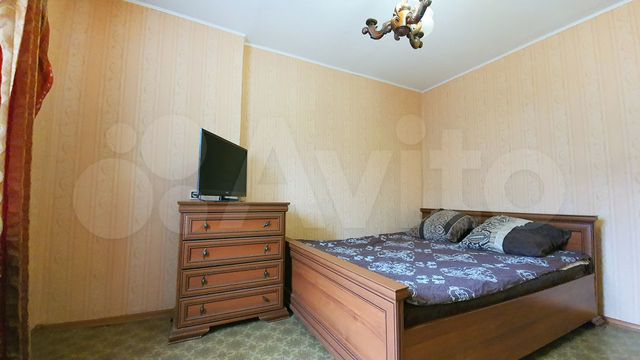 3-к. квартира, 80 м², 3/6 эт.