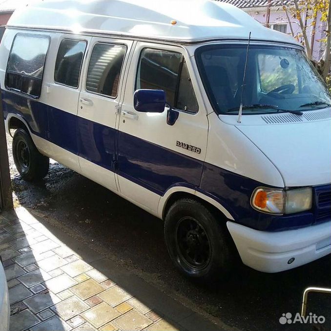 Dodge Ram van 1994