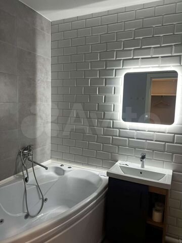 2-к. квартира, 55 м², 6/21 эт.