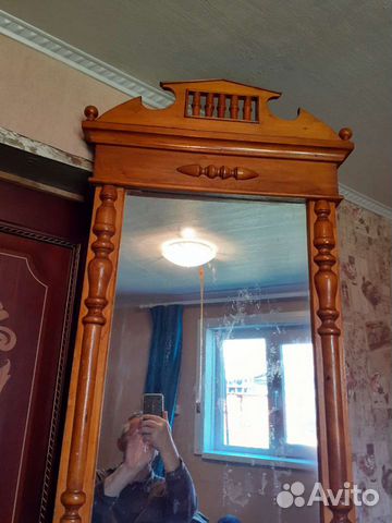 Зеркало антикварное с косметическим столиком