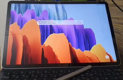 Samsung Galaxy Tab s7 рст с чехлом-клавиатурой