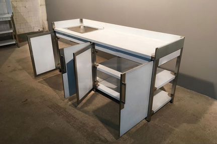 Стол купе с мойкой из нержавеющей стали