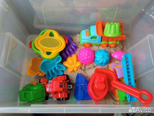 Кинетический песок 1,5-2 кг + надувная песочница