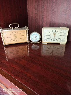 Настольные часы-будильник Слава, СССР