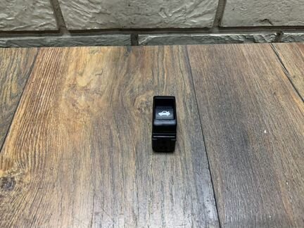 Nissan Teana J32 Кнопка открывания багажника