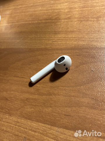 Airpods правый