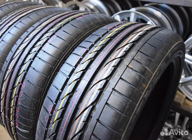 Bridgestone Potenza RE050A 215/45 R17