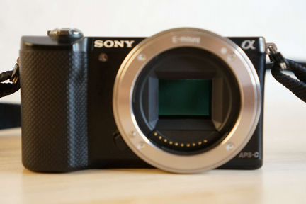 Sony alpha a5000 + kit 16-50