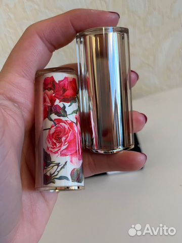 Футляр золотой для помады dolce gabbana