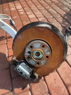 Поворотный кулак левый Bmw X5 F15