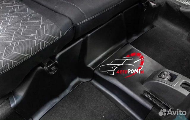 Накладки ковролина Лада Ларгус под заднее сиденье