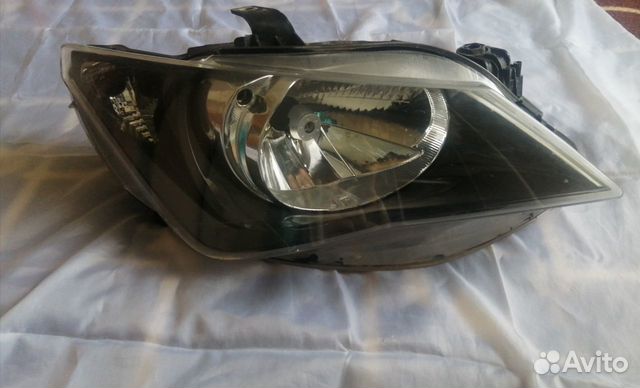 Фара передняя правая Seat Ibiza 4 поколение