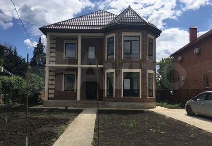 Дом 198 м² на участке 4 сот.