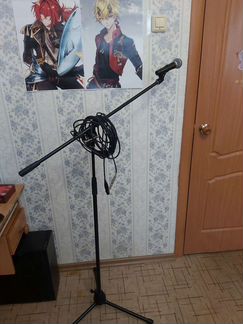 Студийный микрофон shure SM58