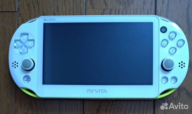 PlayStation Vita Lime Green (Japan)