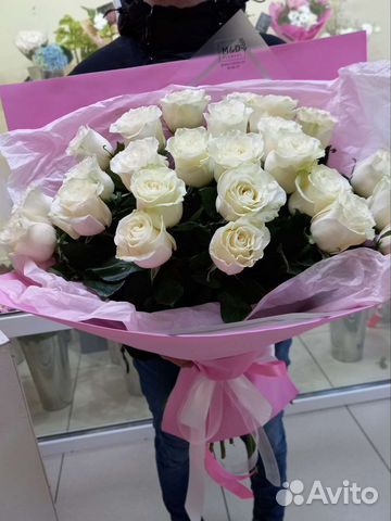 Живые цветы букеты/ с доставкой /самовывоз