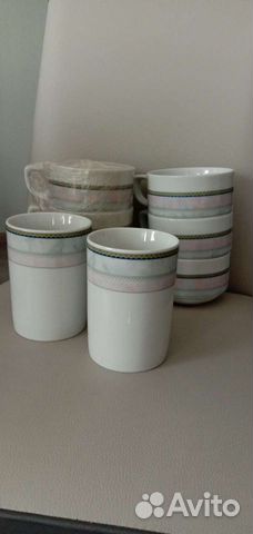 Чайные чашки и салфетницы