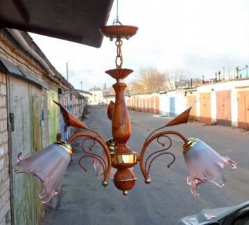 Люстра трех плафонов