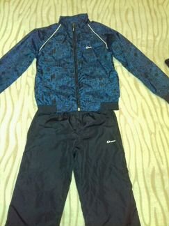Костюм спортивный