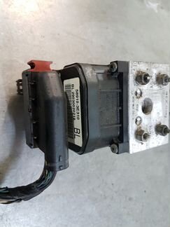 Блок ABS Kia Sorento 02-09 г.в. 58910-3e310