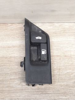 Ручка открывания багажника Toyota Corolla E180