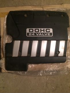 Оригинальная декоративная крышка двигателя Шевроле