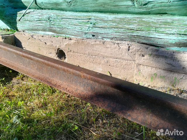 Железнодорожный рельс 19 века