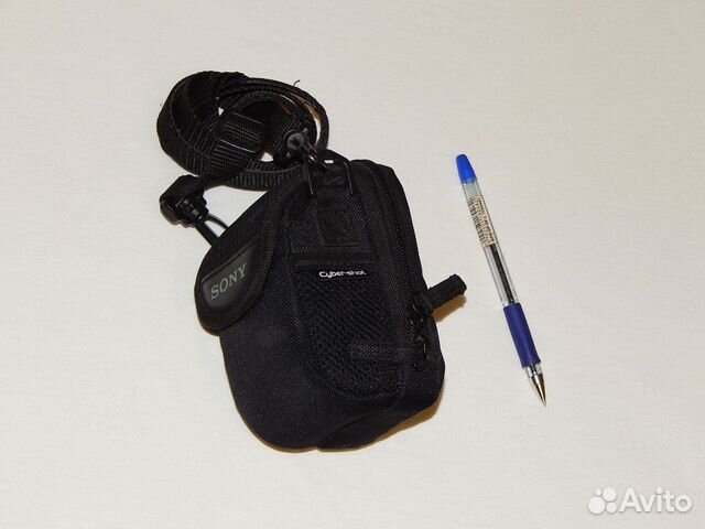 Чехол для компактной фотокамеры с аксессуарами