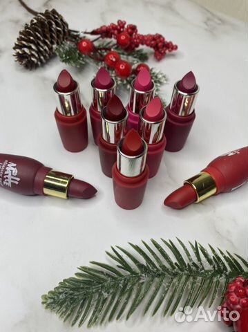 Помада и карандаш для губ