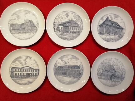 Немецкие фарфоровые тарелки с домами