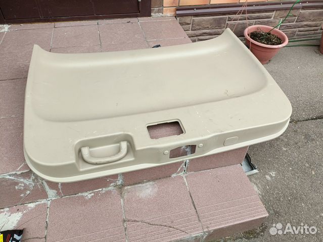 Nissan Serena c25 Обшивка двери багажника