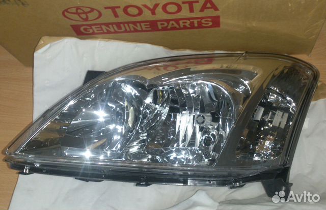 Фара левая Toyota corolla HB 8117013300