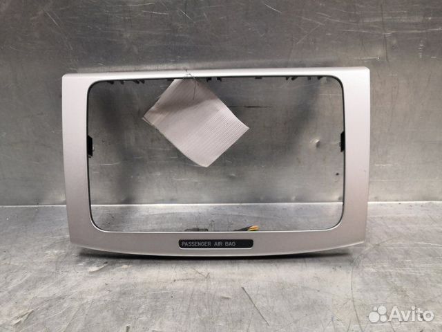 Рамка магнитолы Volkswagen Passat B6 2005-2010