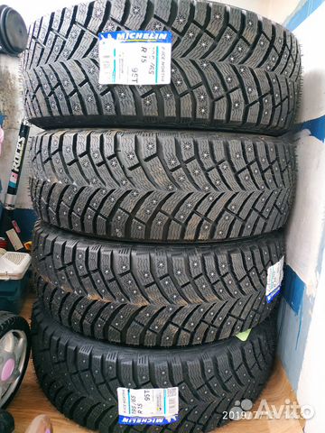 Michelin X-Ice North 4 225/55 R16