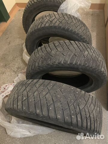 Goodyear UltraGrip Ice Arctic SUV 225/65 R17