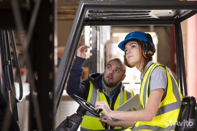 Водитель погрузчика/ричтрака