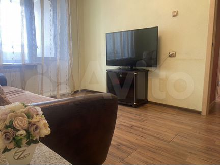 2-к. квартира, 35 м², 3/10 эт.