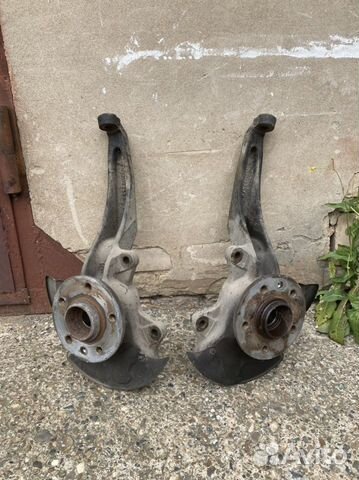 Кулак правый Volkswagen Amarok